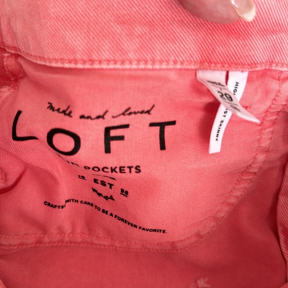 Cute Loft Coral Jeans NWOT - Picture 5 of 6